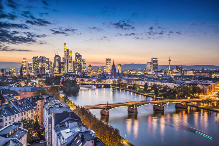 Der ewige Wettstreit: Was der FinTech-Standort Frankfurt der Hauptstadt voraus hat 