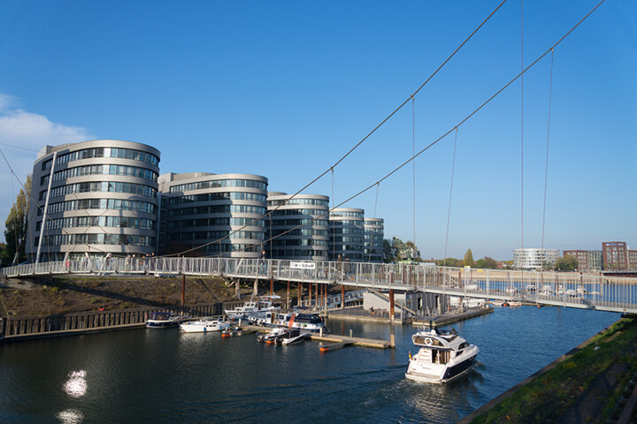 Im Duisburger Hafen legen nun auch Startups an