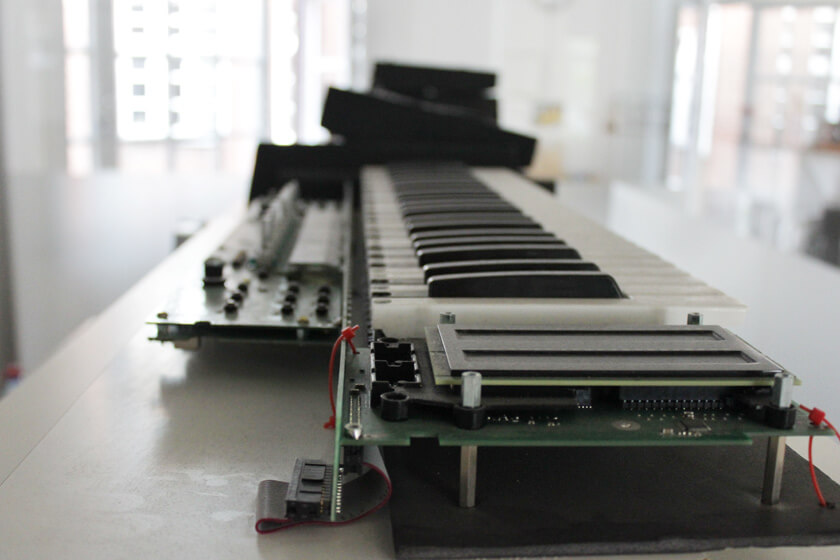 Digitale Leute - Steffen Dierolf - Native Instruments - der Prototyp eines Keyboards