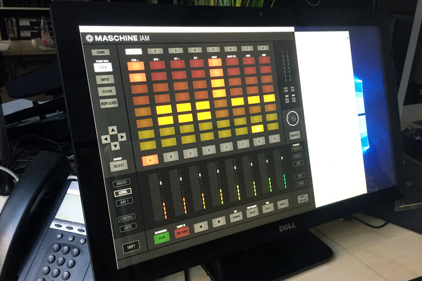 Digitale Leute - Steffen Dierolf - Native Instruments - Maschine Jam als Touch-Prototyp