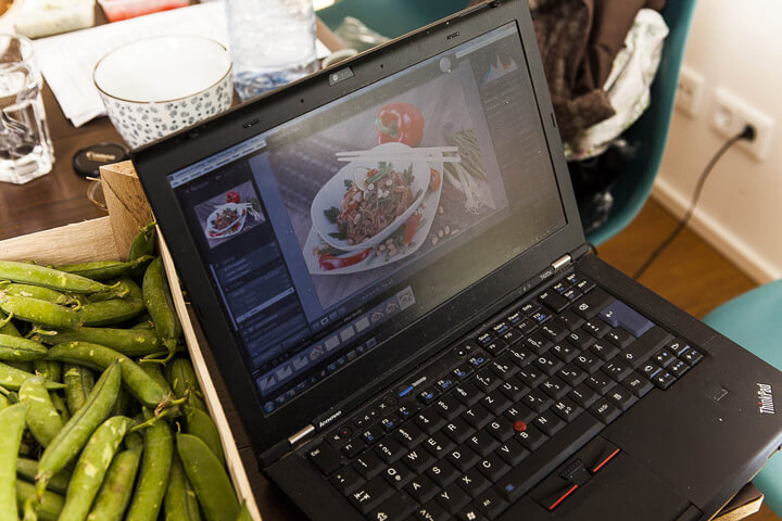 Weißer Supermarkt-Ritter für Kochzauber in Sicht