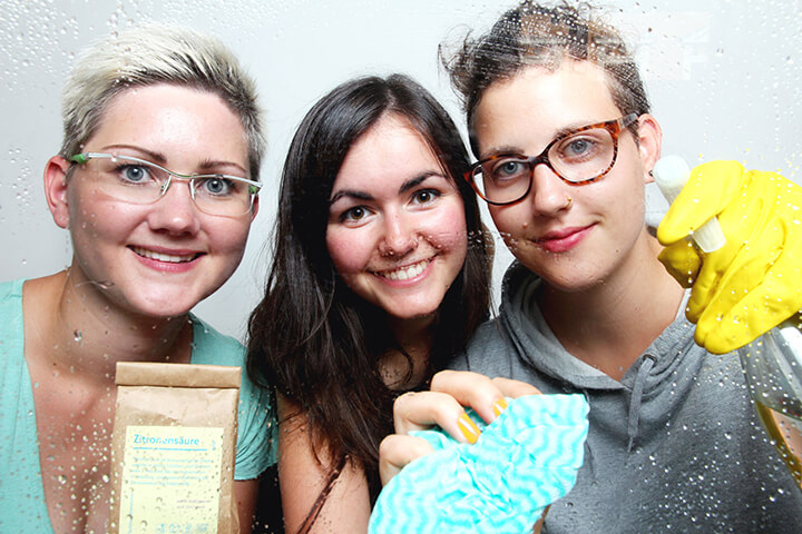 Zwei Leipzigerinnen putzen ohne „unnötige Schadstoffe“